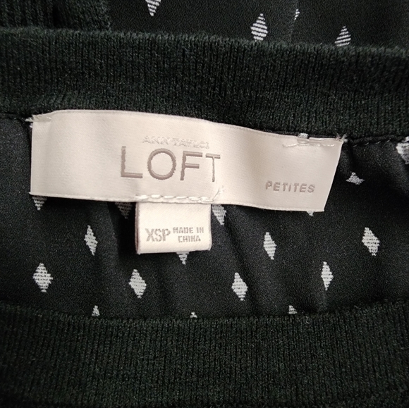 4/25$ Loft Anna Taylor Long Sleeve Split Back Fabric Blouse 👚 - Picture 9 of 9